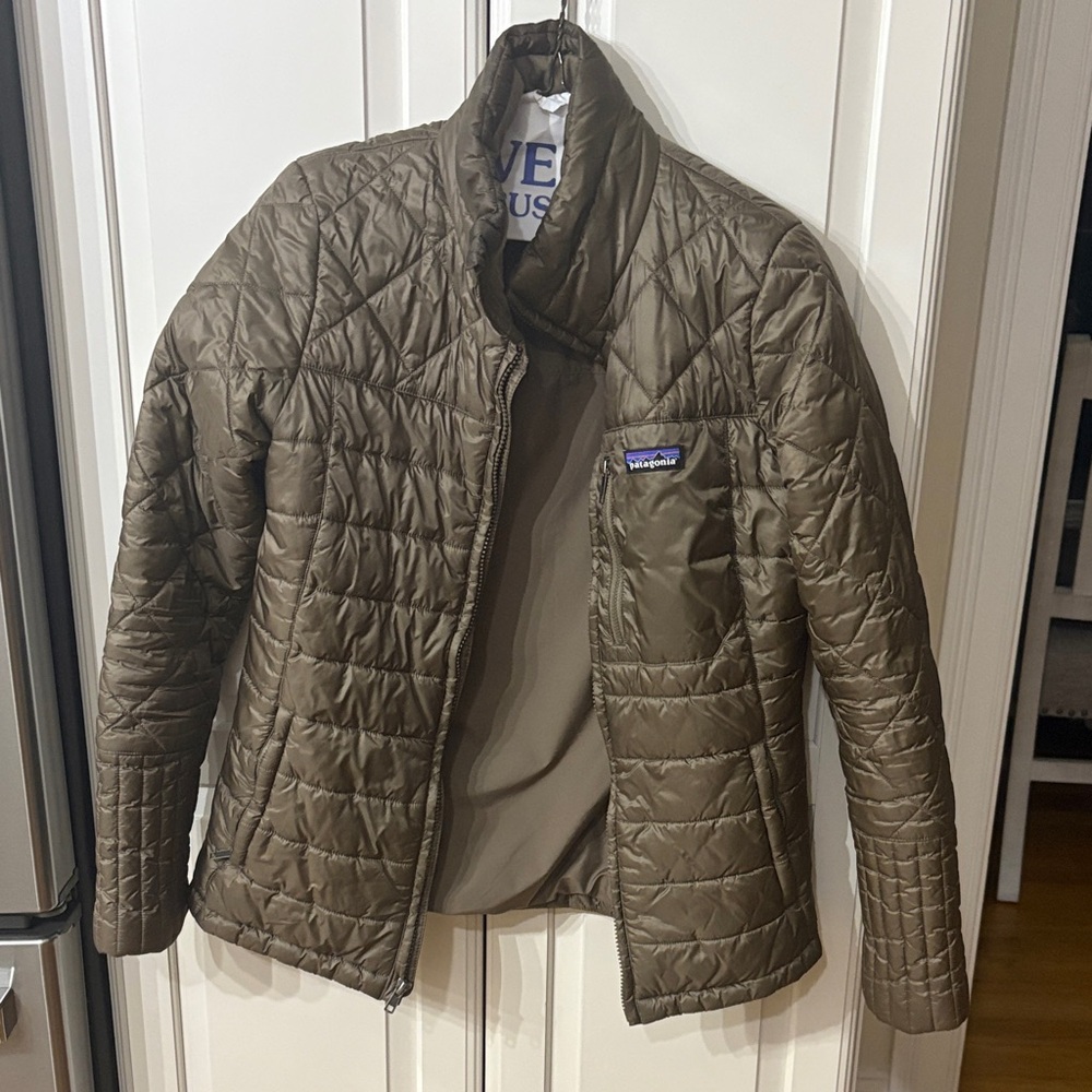 Patagonia Women's Puffer Jacket in Olive